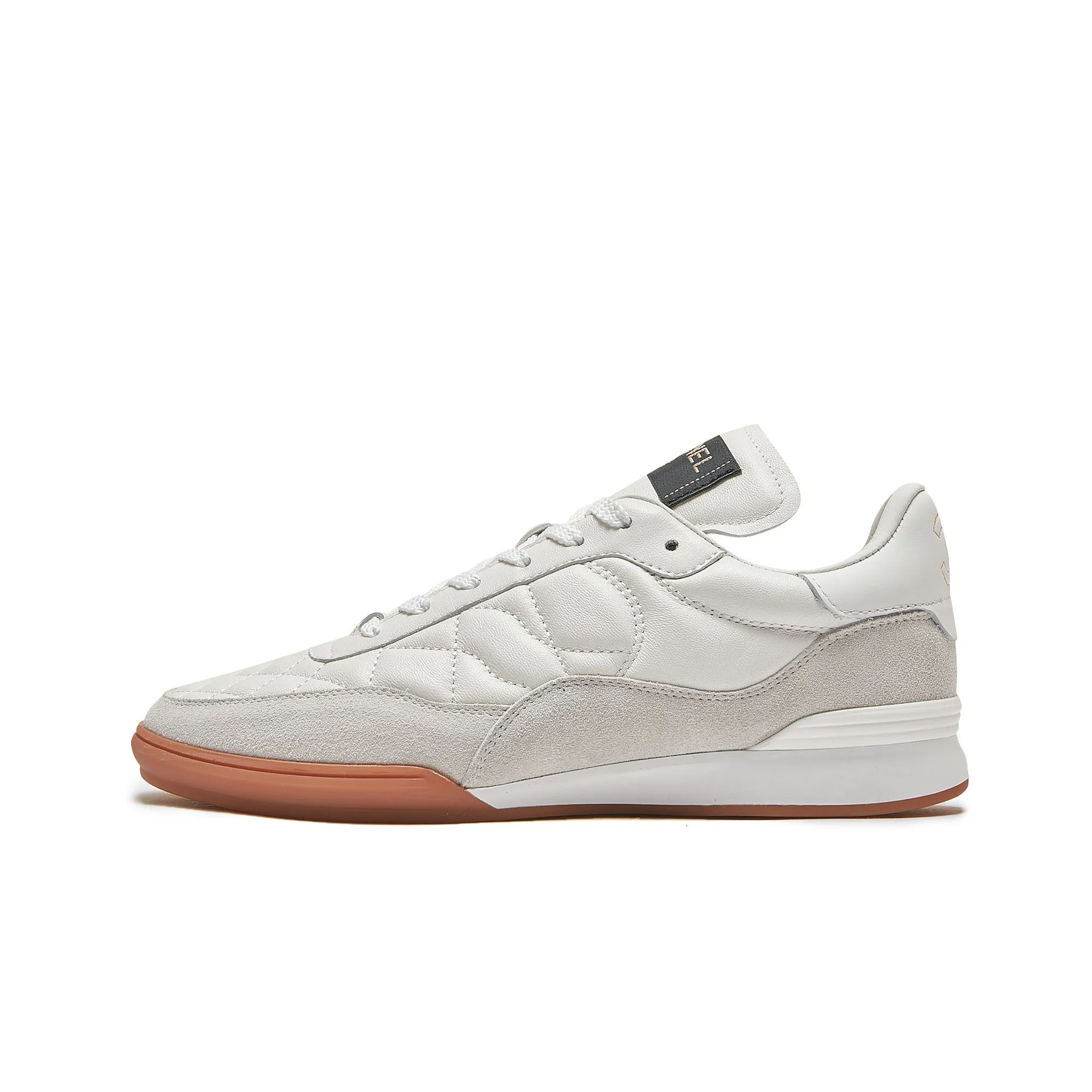 👟👟Ex-factory price 560👟👟 Chanel Chanel - 2024 counter top casual sports shoes This classic design; the upper is electro-embroidered with a variety of techniques; the outsole is fashionable and sporty; it is unusual to incorporate a variety of color matching elements... The diversified mix and match is very beautiful and versatile, casual, fashionable, sports and outdoor can be taken into account... ꫛꫀꪝ Go➫ Material: ❶Upper is made of: Original imported mixed-breed sheep ❷Inside made of: original imported breathable sheepskin ❸Outsole based on: original TPU outsole Full set of boutique packaging for women 35–41